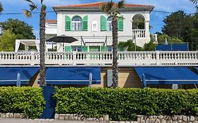 Pavi Apartments Vila Amalia